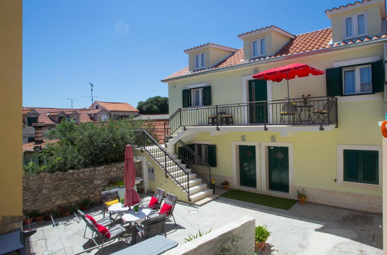 Central Old Town Rooms 1 Сплит Екстериор снимка